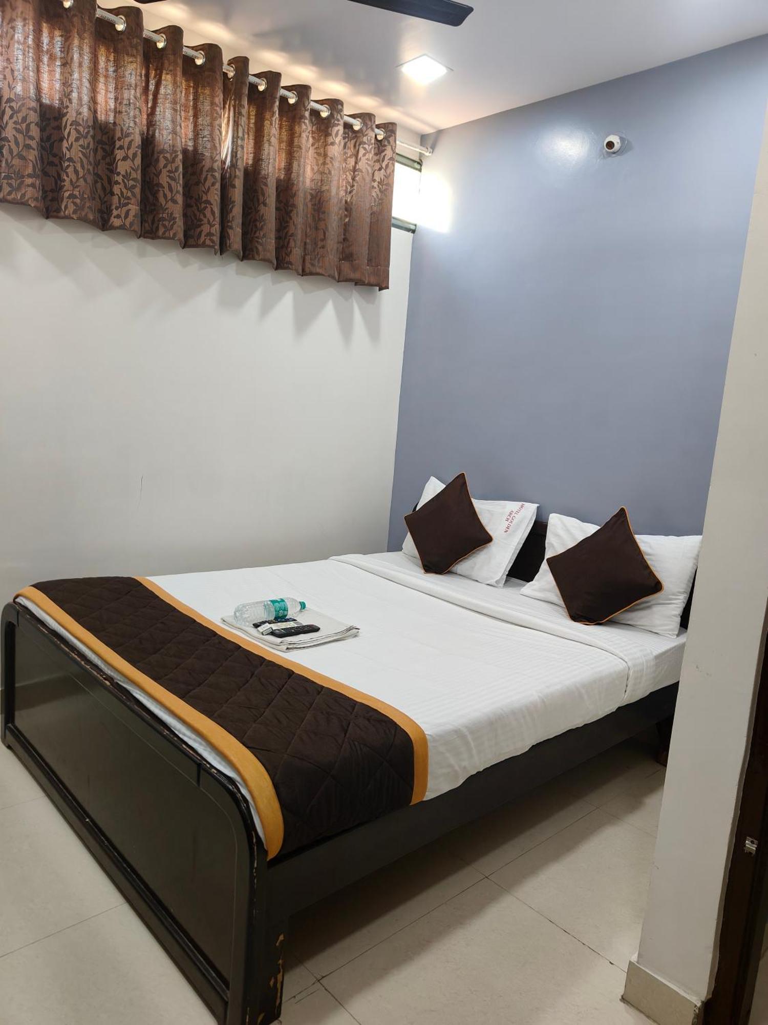 Hotel Golden Arch 벵갈루루 외부 사진