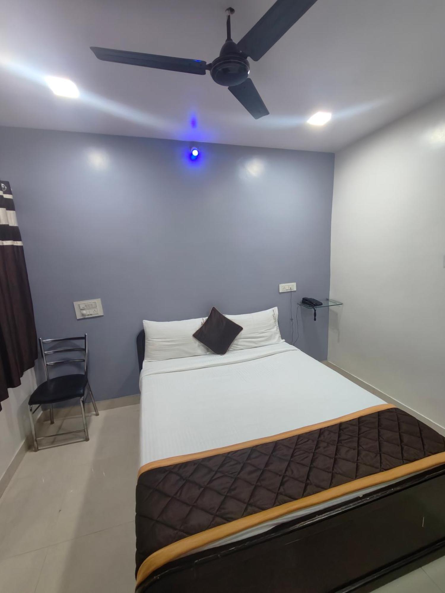 Hotel Golden Arch 벵갈루루 외부 사진